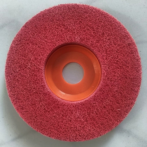 پولیش اسکاچی مینی 115 میلیمتری با سوراخ 22 و ضخامت 12 برای پرداخت و تمیزکاری فلز